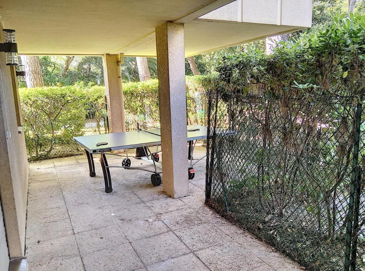 Chateau De La Pinede Juan-les-Pins Exterior photo