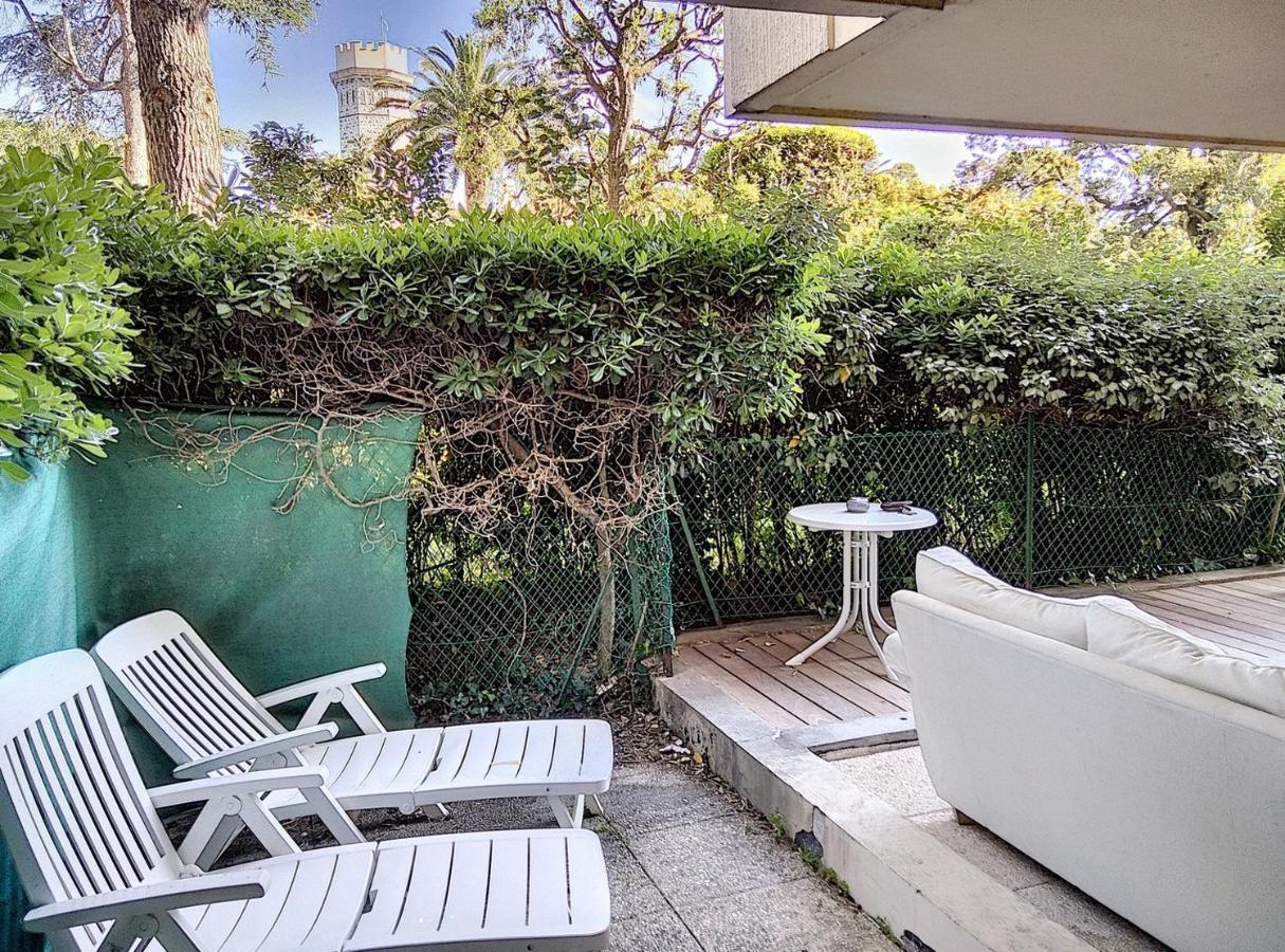 Chateau De La Pinede Juan-les-Pins Exterior photo